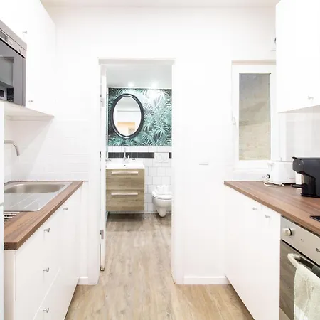 Madalena First Floor - Lovely In Baixa דירה *