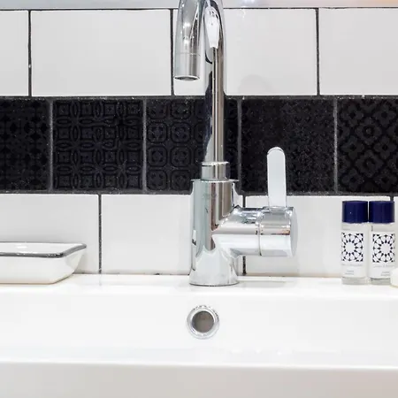 Madalena First Floor * Lisboa